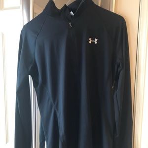 Black Under Armor 1/2 zip pullover!